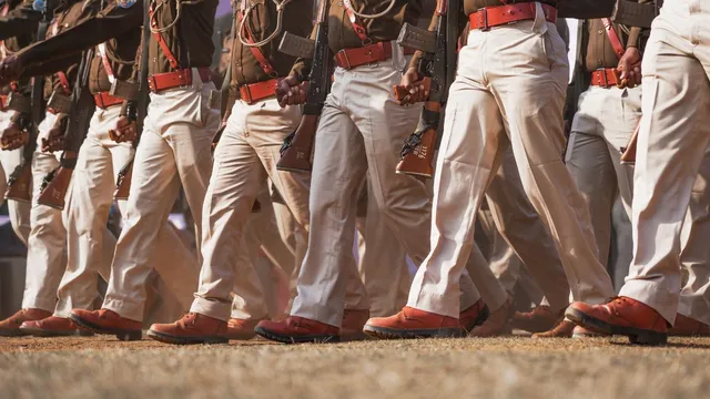 up-news-29-policemen-suspended-for-extortion-misusing-positions-in-mirzapur